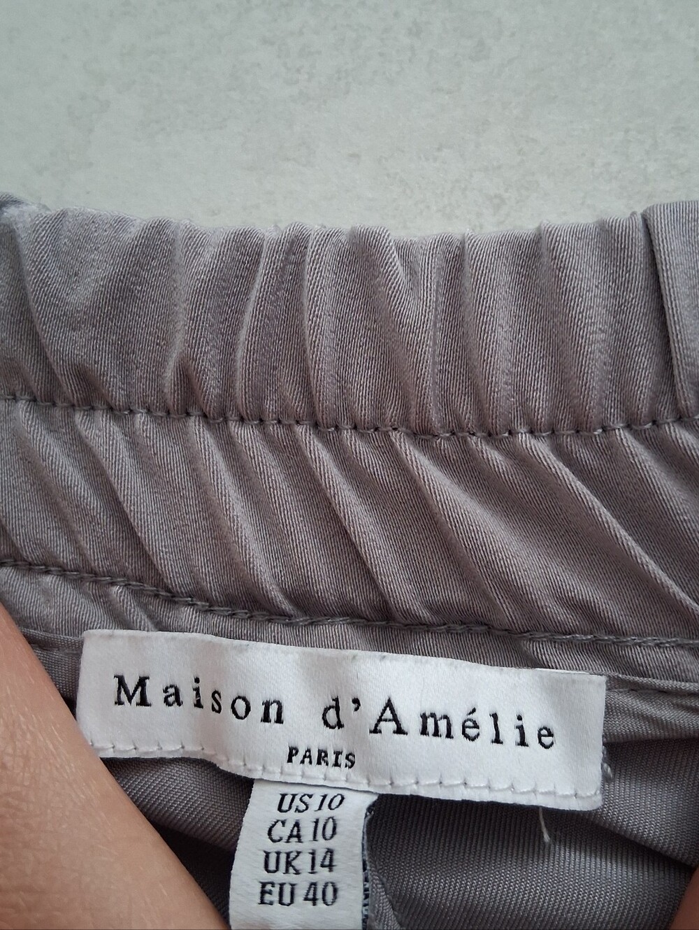 Maison d'Amelie/ Relaxed Fit/ Pleated/ Trousers in Silver-grey/ Size US 10 - Picture 5 of 13